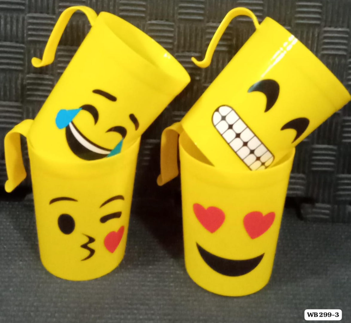 CUPS SMILE